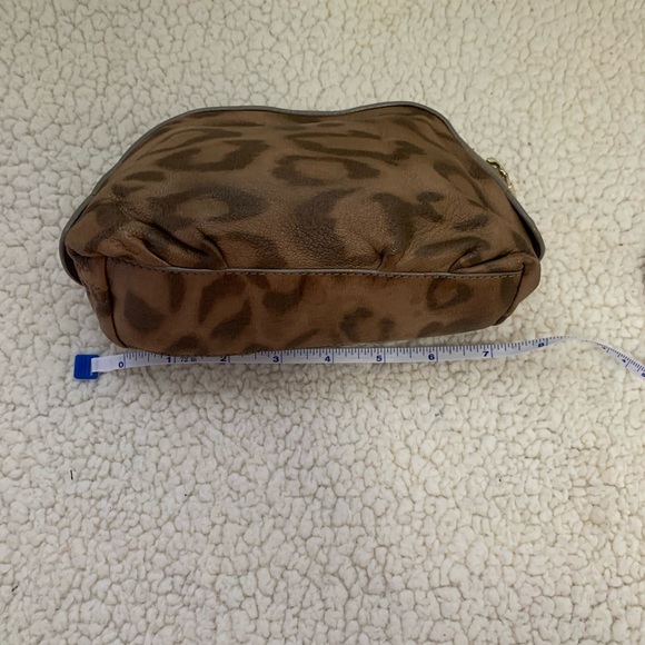 Chloe Pouch - Picture 7 of 8